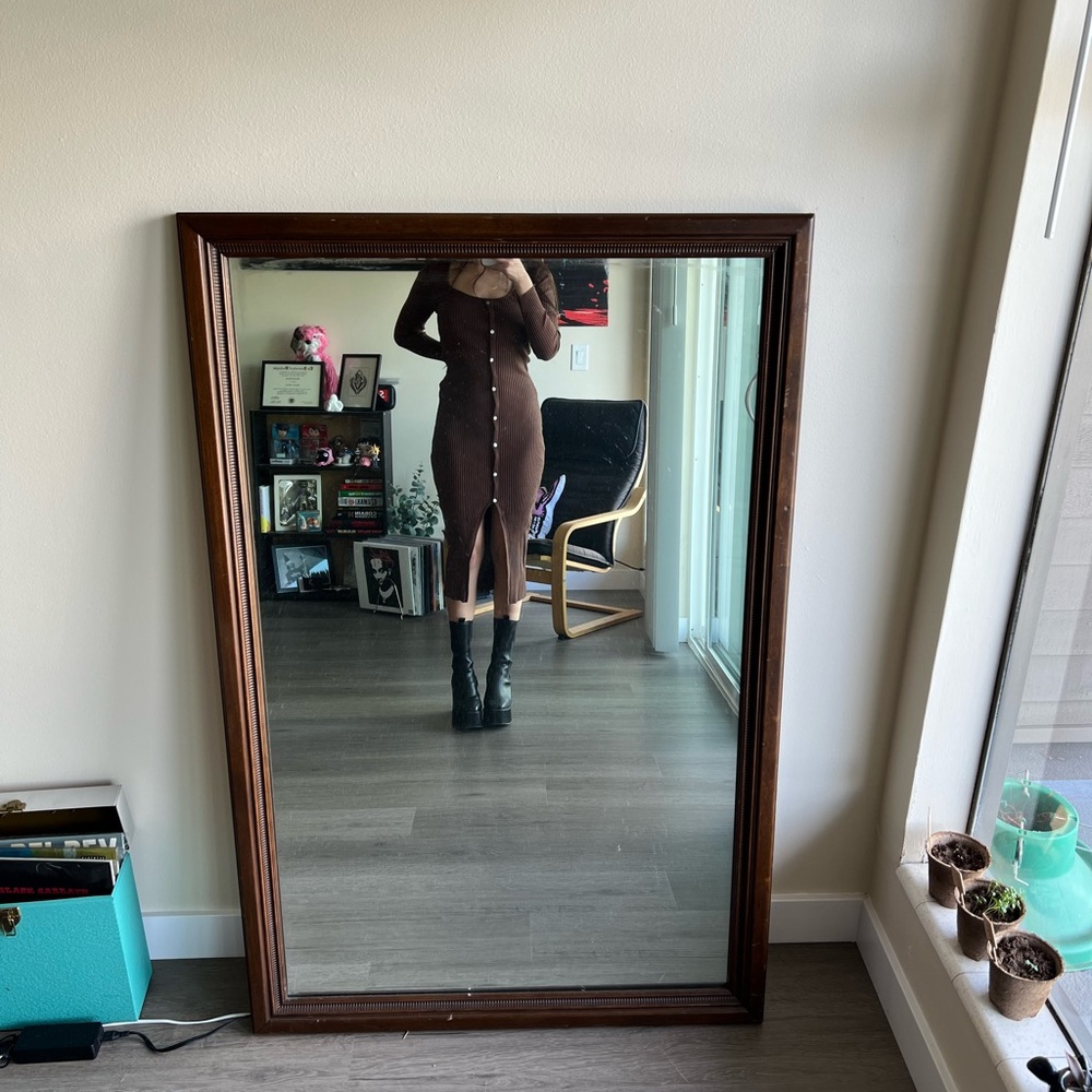 medium ribbed brown zara body on maxi dress with buttons